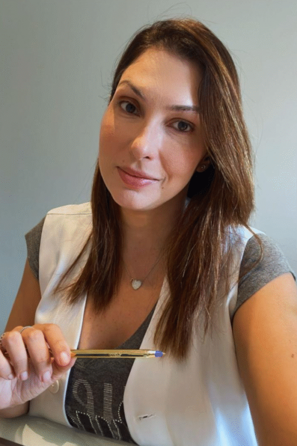 Ariane Longo